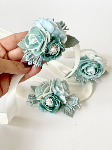 Wedding Corsages, Wrist Corsage, Rustic Wedding Corsage, Teal Corsage, Boutonniere, Bridesmaids Corsage, Bridal Bracelets, Teal Boutonniere
