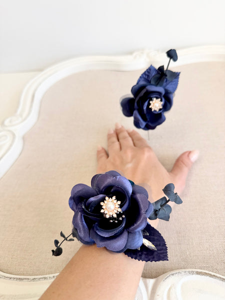 Navy Blue Corsage and Boutonnieres Set, Wedding Corsages, Wrist Corsage, Elegance Wedding Corsage, Bridesmaids Corsage, Bridal Bracelets