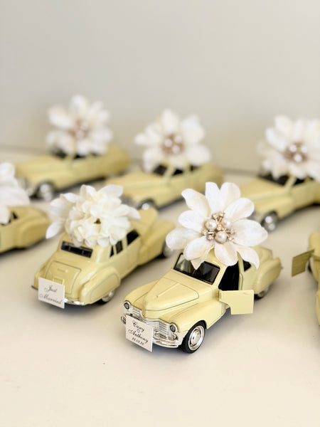 Vintage Elegance Car Wedding Favors, Retro Car Favors, Personalized Favors for Guests, Luxury Custom Favors, Bachelorette Favors