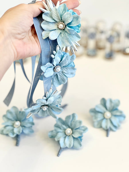 Light Blue Wedding Corsages and Boutonnières Set, Wrist Corsage, Prom Corsage, Bridesmaids Corsage, Bridal Bracelets, Mom wedding Bracelet