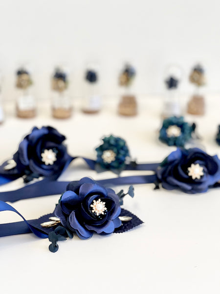 Navy Blue Corsage and Boutonnieres Set, Wedding Corsages, Wrist Corsage, Elegance Wedding Corsage, Bridesmaids Corsage, Bridal Bracelets