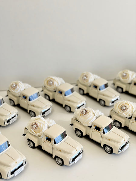 Personalized Car Wedding Keepsakes, White Guest Gifts, Baby Shower, Custom Bride Shower Favors