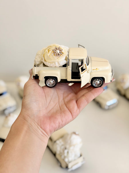Personalized Car Wedding Keepsakes, White Guest Gifts, Baby Shower, Custom Bride Shower Favors