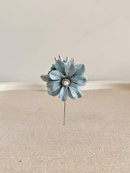 Light Blue Wedding Corsages and Boutonnières Set, Wrist Corsage, Prom Corsage, Bridesmaids Corsage, Bridal Bracelets, Mom wedding Bracelet