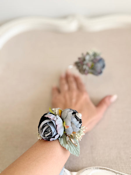 Dusty Blue Wedding Corsages and Boutonnières Set, Wrist Corsage, Prom Corsage, Bridesmaids Corsage, Bridal Bracelets, Mom Corsage