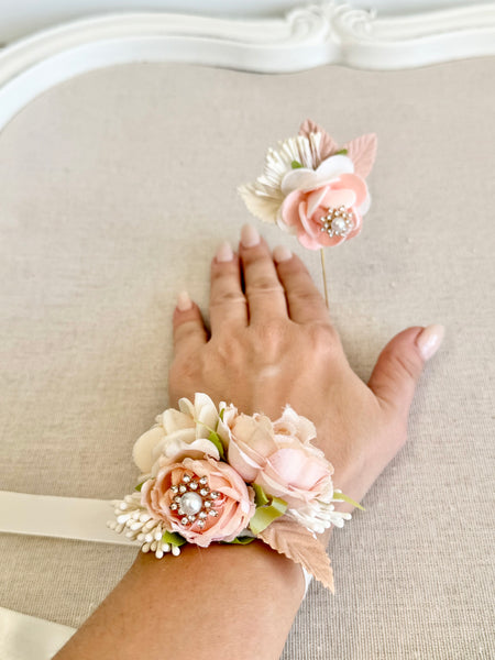 Wedding Corsages, Prom Corsage Boutonniere Set, Wrist Peach Corsage, Blush Corsage, Bridesmaids Corsage, Bridal Bracelets, Blush Boutonnière