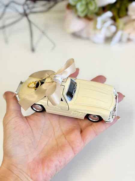 Vintage Elegance Car Wedding Favors with Rings, Retro Car Favors, Personalized Favors for Guests, Luxury Custom Favors, Bachelorette Favors