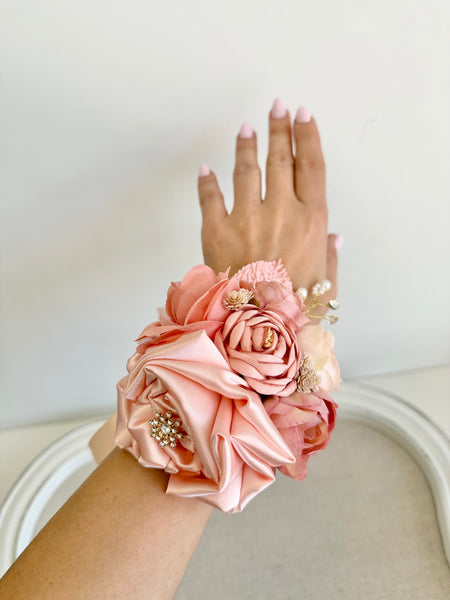 Peach Wedding Corsages, Prom Corsage Boutonniere Set, Wrist Blush Peach Corsage, Bridesmaids Corsage, Bridal Bracelets, Blush Boutonnière