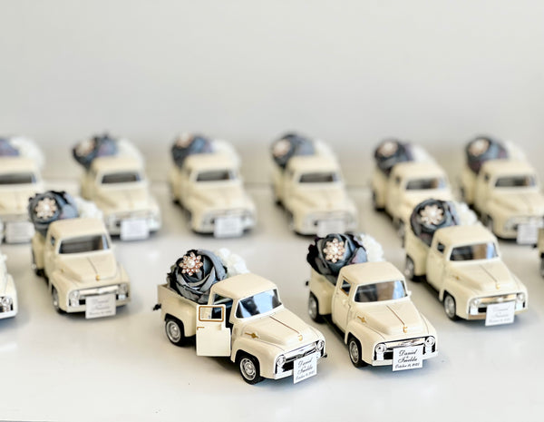 Car Wedding Favors, Car Wedding Favors for Guests, Baby Shower, Personalized Party Favors, Vintage Wedding Gifts, Custom Bride Shower Favors