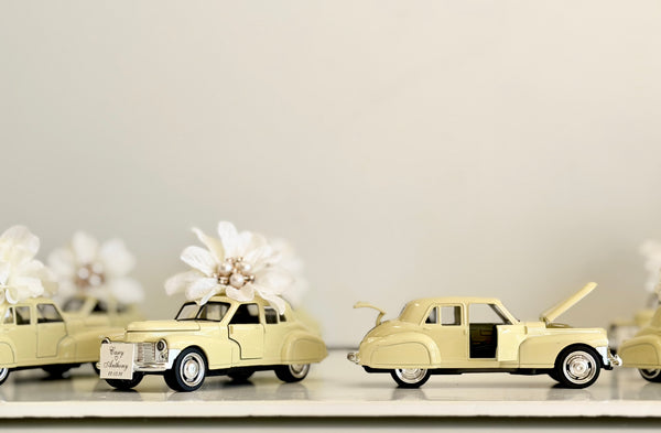Vintage Elegance Car Wedding Favors, Retro Car Favors, Personalized Favors for Guests, Luxury Custom Favors, Bachelorette Favors