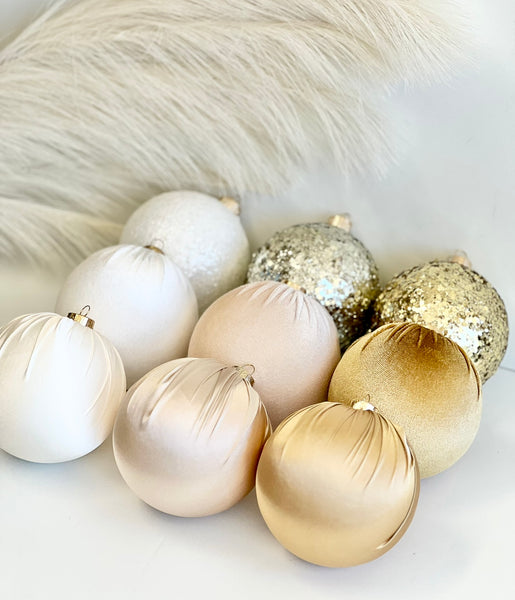 9 pcs Luxury Gold & White Christmas Ornaments, Mix of Velvet Satin Glitter Textured Balls, Elegant Holiday Tree Decorations, Christmas Gifts