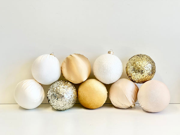 9 pcs Luxury Gold & White Christmas Ornaments, Mix of Velvet Satin Glitter Textured Balls, Elegant Holiday Tree Decorations, Christmas Gifts
