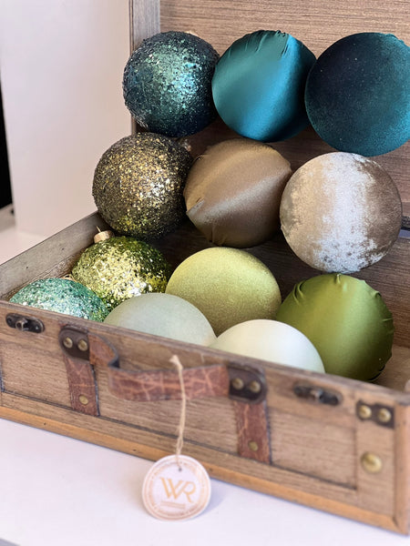 12 pcs Luxury Green Shads Christmas Ornaments, Mix of Velvet Satin Glitter Textured Balls, Elegant Holiday Tree Decorations, Christmas Gifts