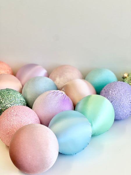 15 pcs Pastel Christmas Ornaments, Mix of Velvet Satin Glitter Textured Balls, Elegant Holiday Tree Decorations, Christmas Gifts