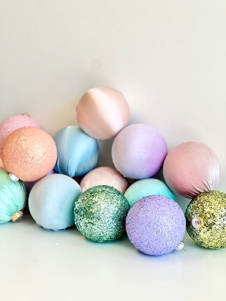 15 pcs Pastel Christmas Ornaments, Mix of Velvet Satin Glitter Textured Balls, Elegant Holiday Tree Decorations, Christmas Gifts