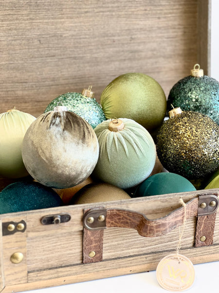 12 pcs Luxury Green Shads Christmas Ornaments, Mix of Velvet Satin Glitter Textured Balls, Elegant Holiday Tree Decorations, Christmas Gifts