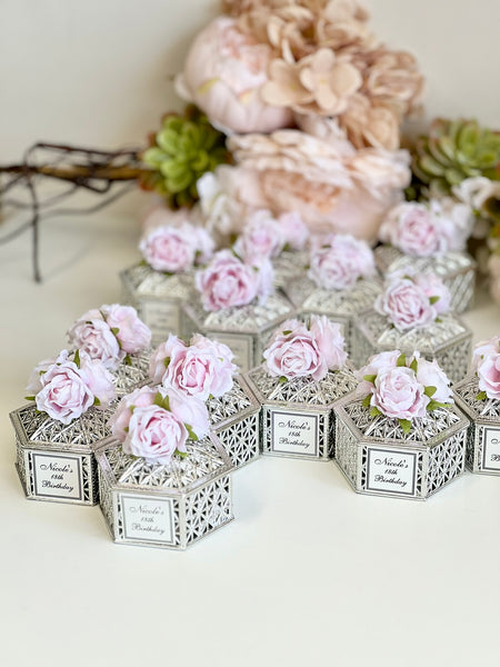 10 pcs Wedding Favors for Guests, Wedding Favors Boxes, Silver Boxes, Party Favors, Baby Shower Favors, Quinceañera Favors, Souvenir (Copy)