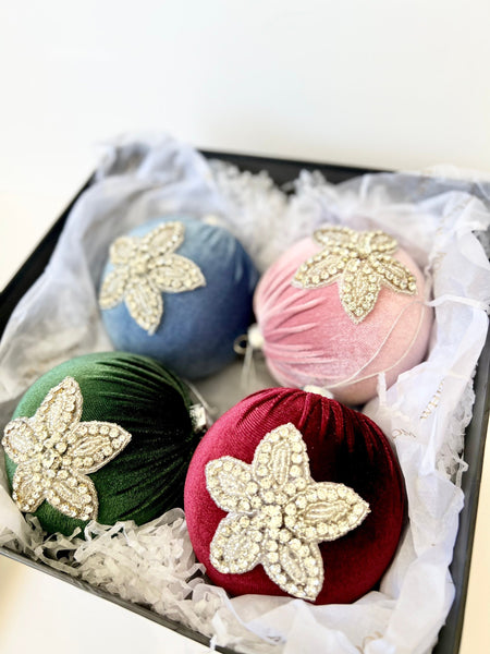 4 pcs Christmas Ornament, Christmas Ball, Rustic Christmas Decorations, Christmas Gift for Her, Christmas Bulbs, Handmade Balls, Christmas