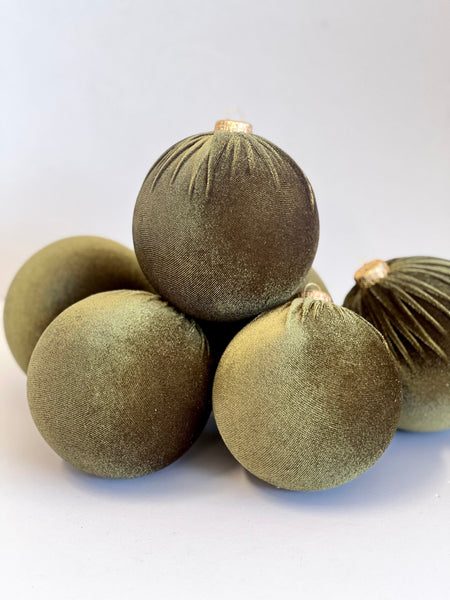 6 Hunter Green Velvet Christmas Ornaments: Handmade Tree Decorations