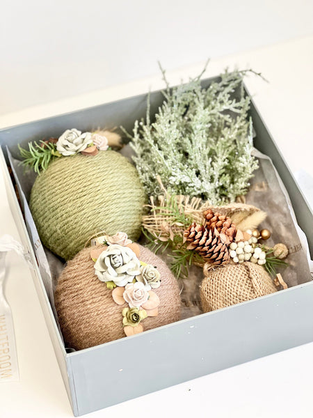 Handmade Rustic Christmas Ornament Set: Yarn Balls & Decoration
