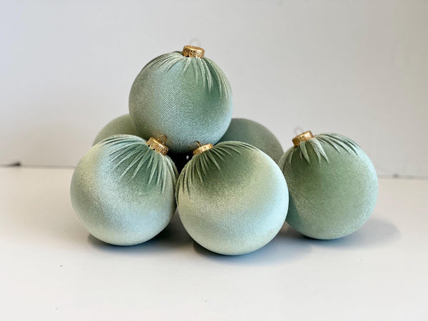 6 Saga Green Velvet Christmas Ornaments: Handmade Tree Decor