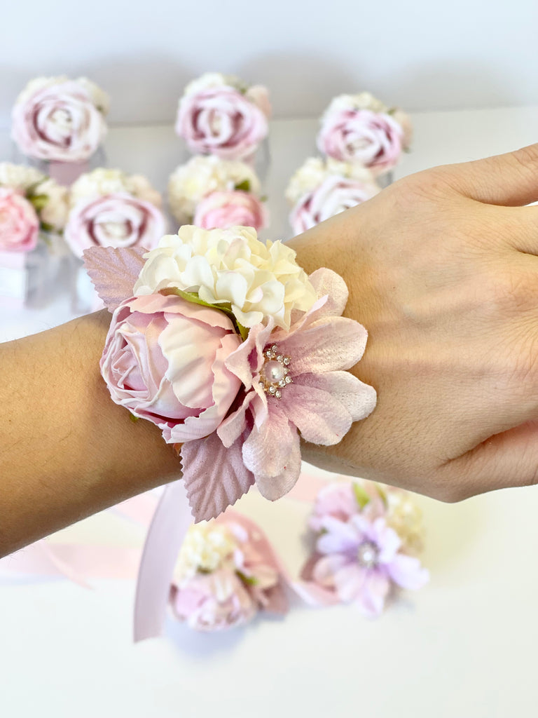 Bridesmaid Wrist Corsage, Marsala Flower Bracelet, Bridal Flower Accessory,  Burgundy Wedding Corsage, Prom Floral Bracelet, Rustic Wedding - Etsy