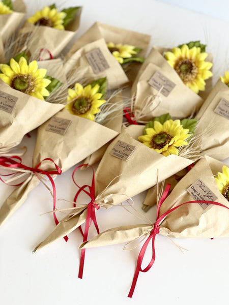 5 pcs Wedding Favors for Guests, Wedding Favors, Rustic Wedding, Custom Favors, Sunflower Favors, Rustic Favors, Sunflowers, Mini bouquets