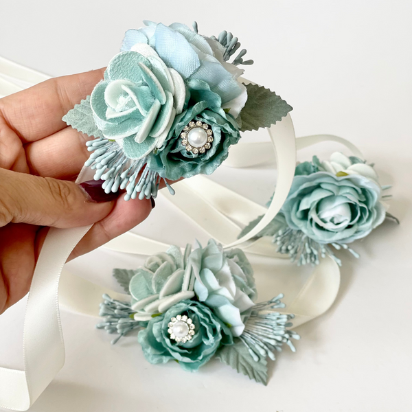 Teal Prom Corsage and Boutonniere Set, Wedding Corsages, Wrist Corsage, Bridesmaids Corsage, Bridal Bracelets Boutonniere Teal Prom Corsage and Boutonniere Set, Wedding Corsages, Wrist Corsage, Bridesmaids Corsage, Bridal Bracelets Boutonniere